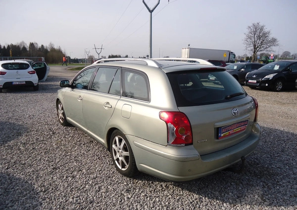 Toyota Avensis cena 4999 przebieg: 441000, rok produkcji 2005 z Gąbin małe 67